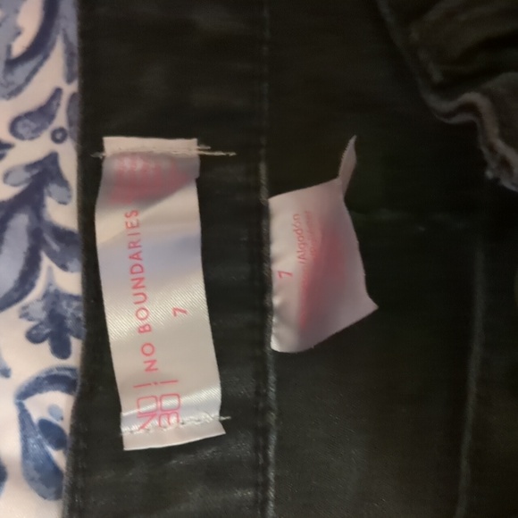 Jeans - Picture 2 of 4